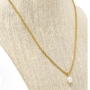Gold Chain Necklace with Pearl Pendant